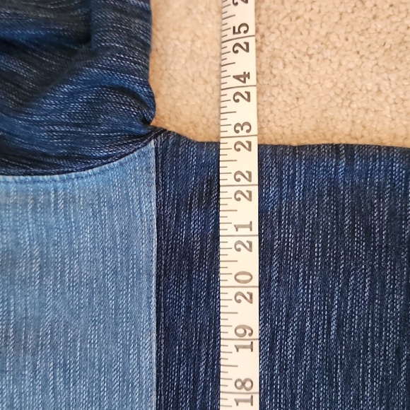 Madewell denim pullover shirt 2 - Picture 4 of 8